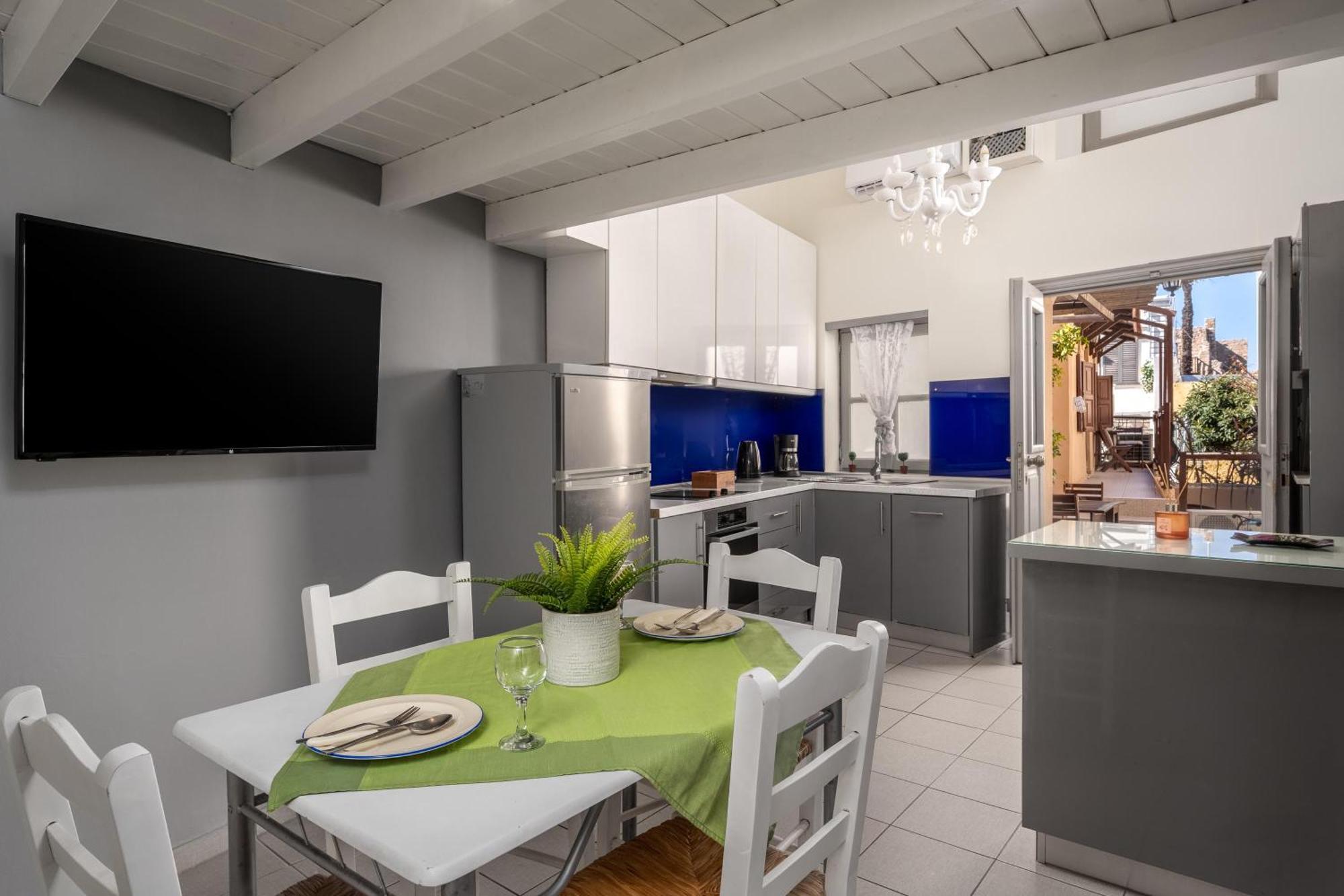 Muses-Old Town Apartment Rhodes City ภายนอก รูปภาพ