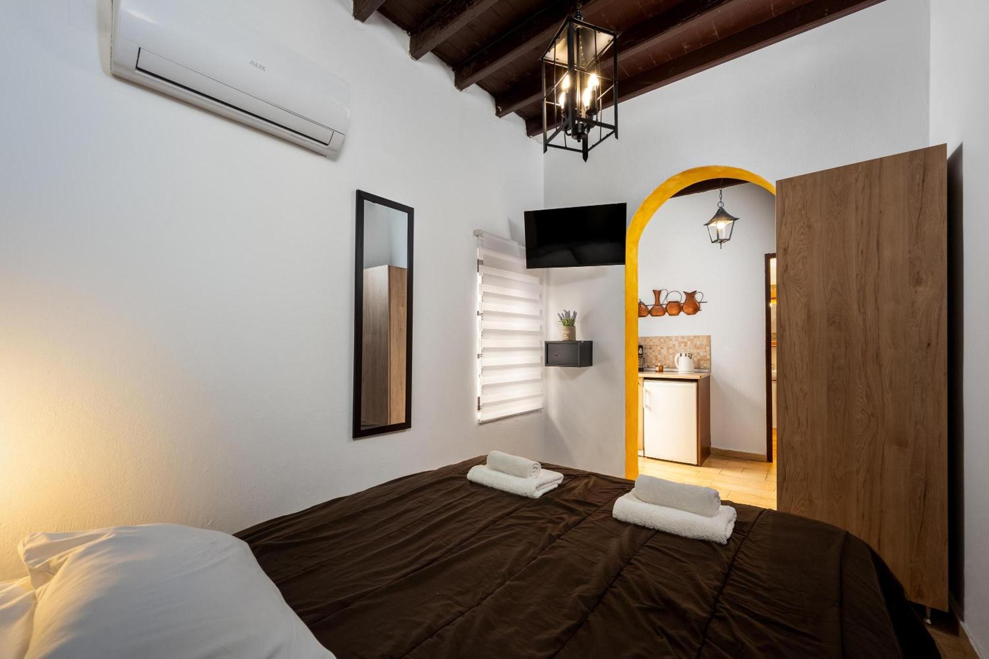 Muses-Old Town Apartment Rhodes City ภายนอก รูปภาพ