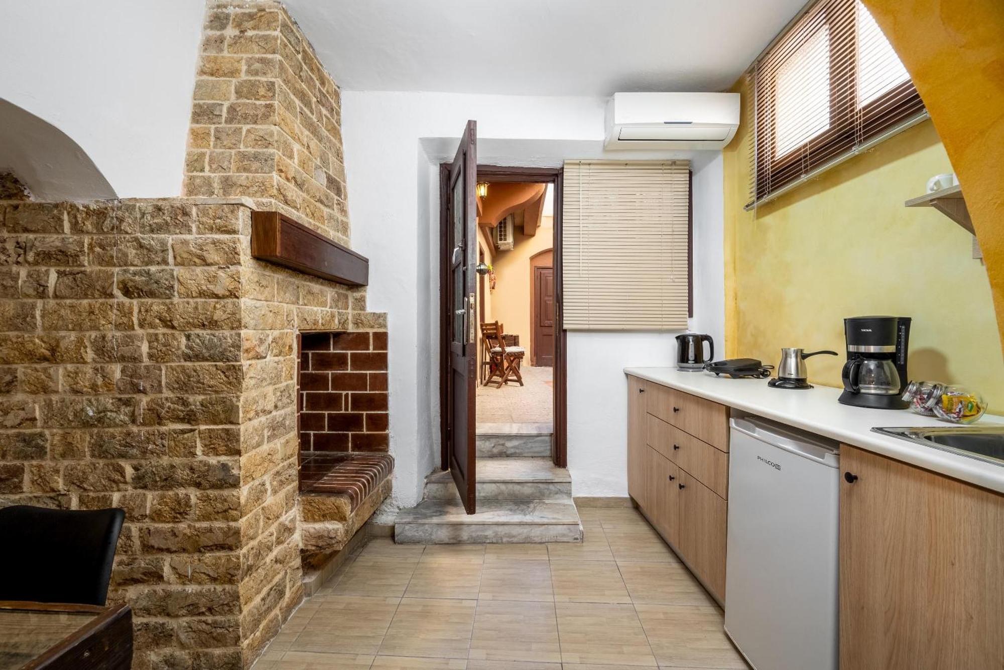 Muses-Old Town Apartment Rhodes City ภายนอก รูปภาพ